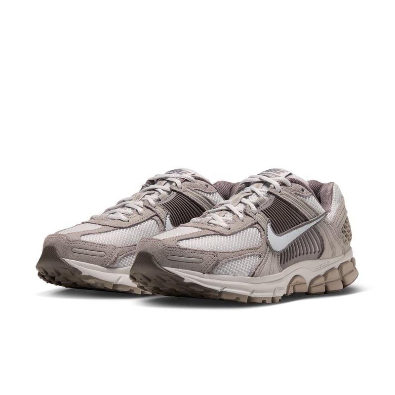 Sneakersy Nike Zoom Vomero 5 "Vast Grey & Enigma Stone" | Kobiety | Sportstyle | 05 | SPORTSHOWROOM