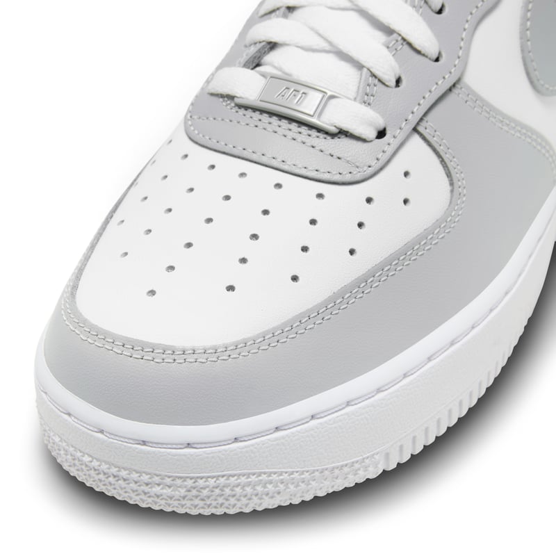 Tenisky Nike Air Force 1 '07 "Light Smoke Grey & White" | Muži | Sportstyle | 06 | SPORTSHOWROOM