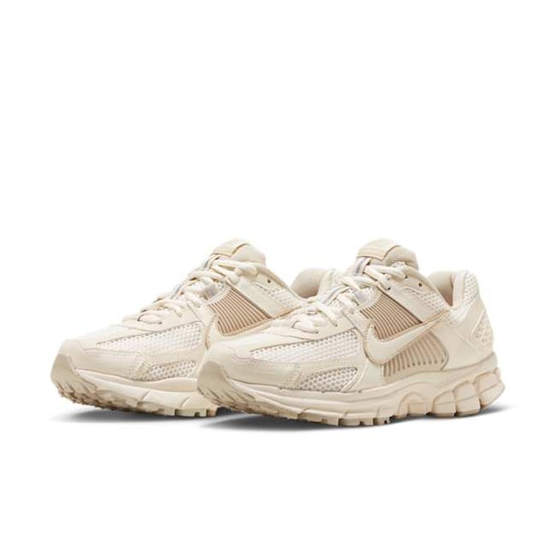 Nike Zoom Vomero 5 FQ6868-111 06