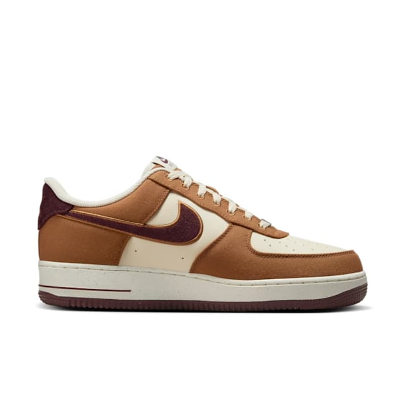 Nike Air Force 1 '07 LV8 FQ8713-200 03