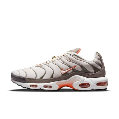 Nike Air Max Plus DB0681-200 01