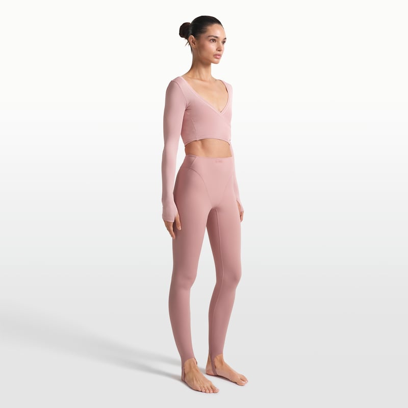 NikeSKIMS Matte Stirrup IR5076-662 04
