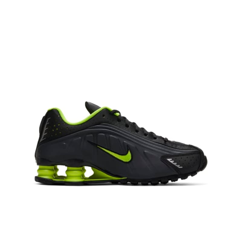 Nike Shox R4 CW2626-002 03