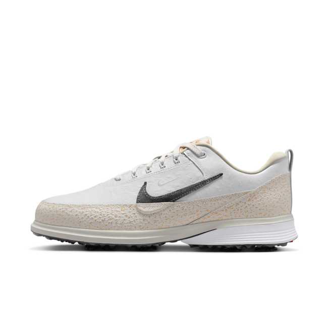 Nike Victory Tour 4