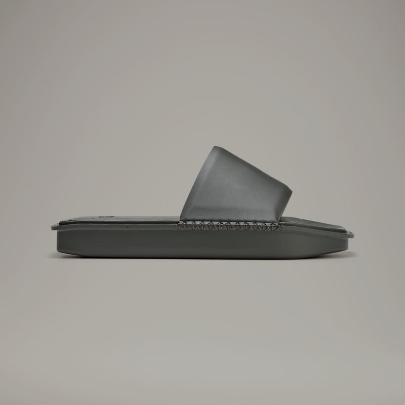 adidas Y-3 Water Slide IF2045 01