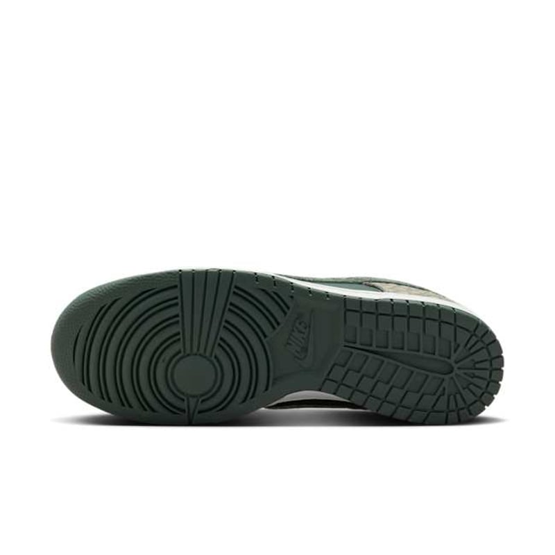 Nike Dunk Low Premium HF4878-053 02
