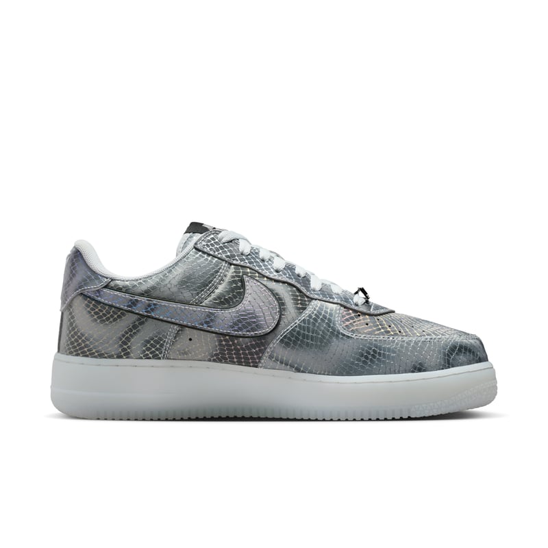 Nike Kobe Air Force 1 Low Protro 1 runners "Lenticular" | Men | Sportstyle | 02 | SPORTSHOWROOM