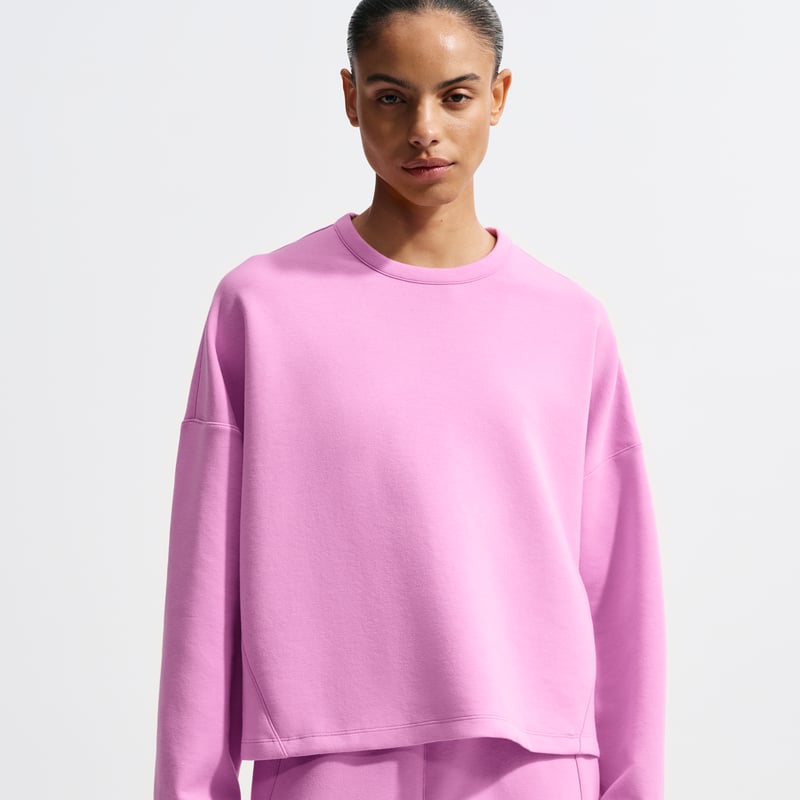 Nike 24.7 ImpossiblySoft Dri-FIT Oversized Crew HQ8193-503 01