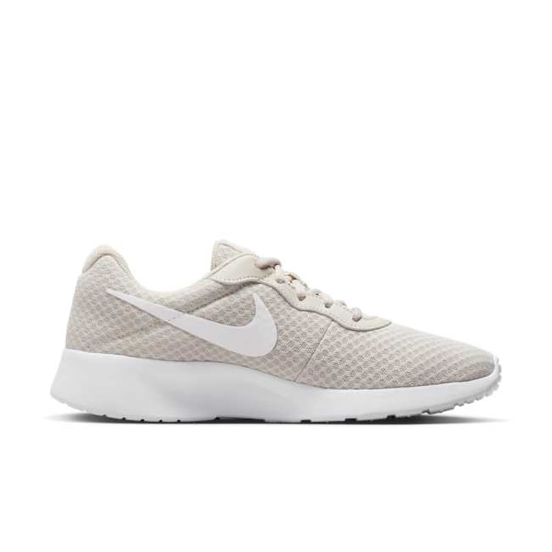 Nike Tanjun DJ6257-106 03