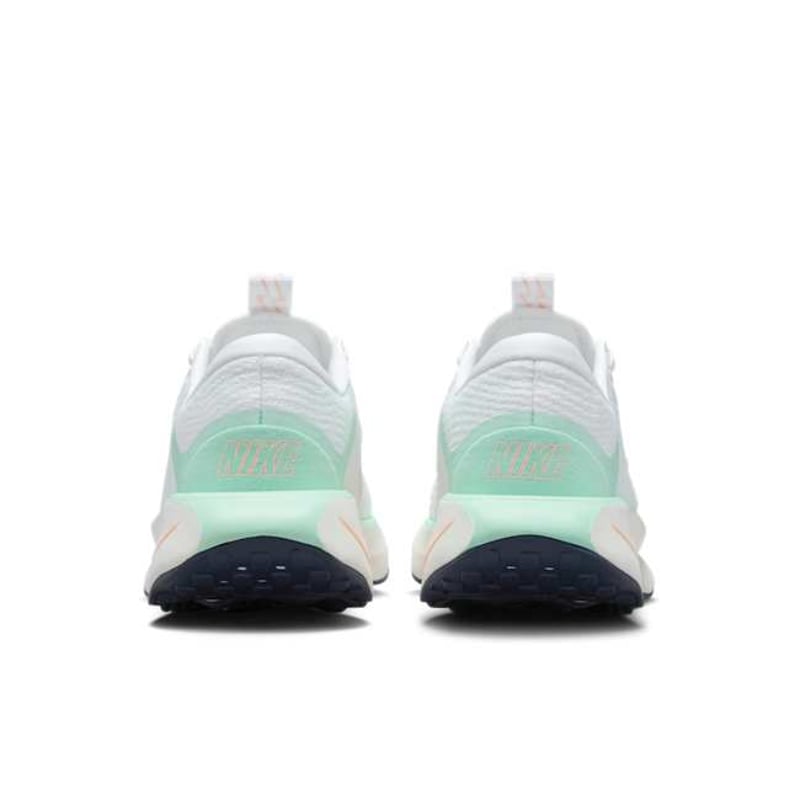 Nike Motiva HQ3506-100 06