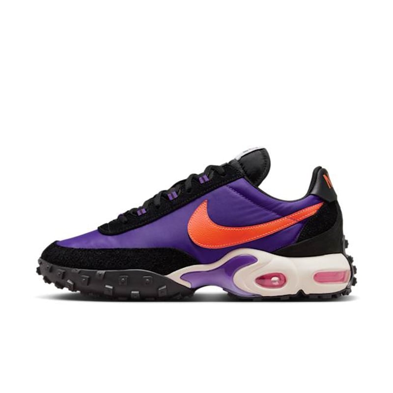 Nike Air Max Waffle FV6946-500 01