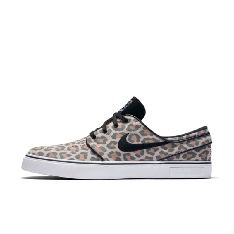 Nike SB Zoom Stefan Janoski x Wacko Maria 845711-200 01
