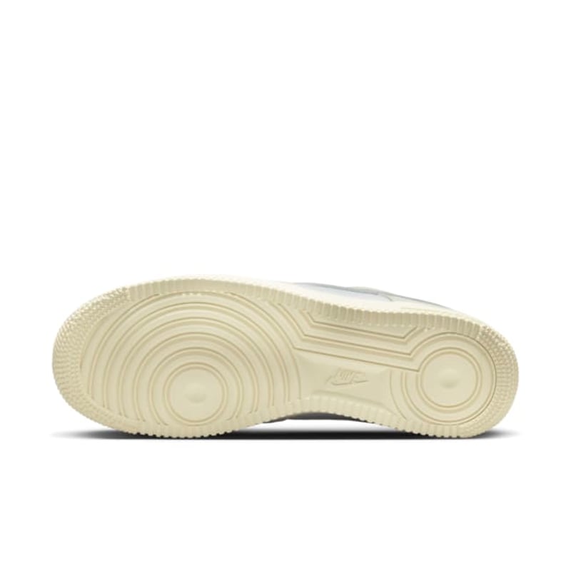Nike Air Force 1 '07 LV8 DO9801-100 02