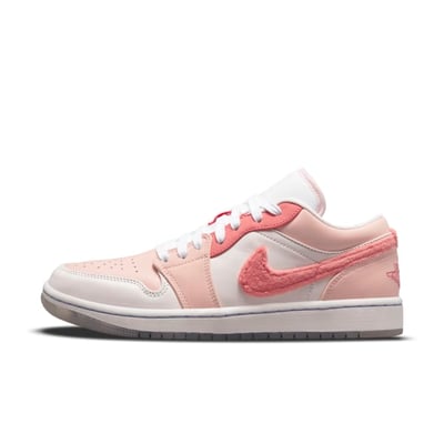 Jordan 1 Low SE DM5443-666