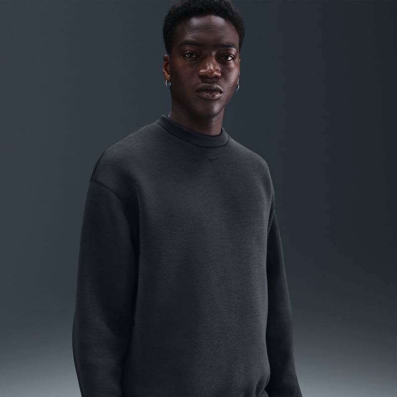 Nike Tech Fleece Loose Fit Crew HV6537-060 01