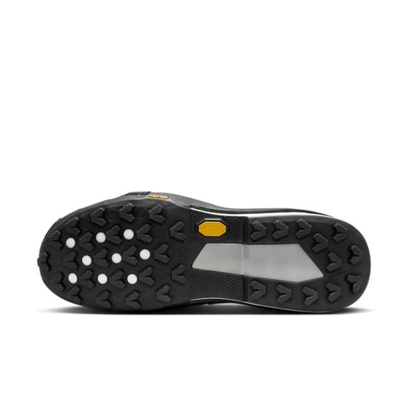 Nike Zegamadome x sacai HQ8618-002 02