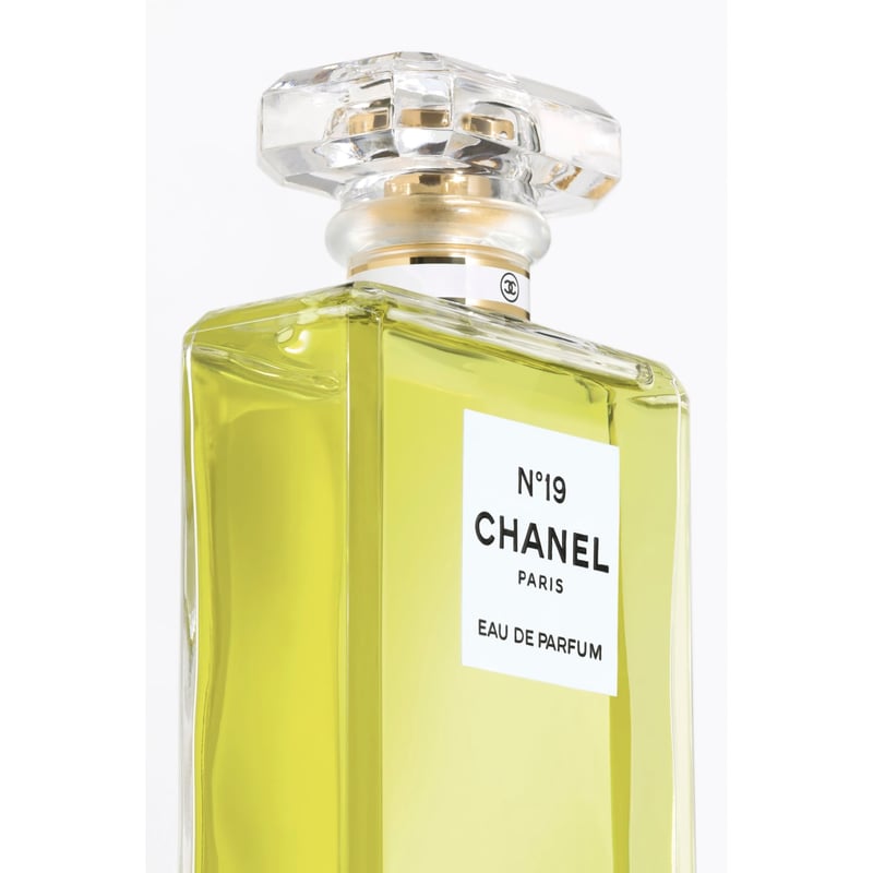 Chanel N19 N19EAUDEPARFUM 02