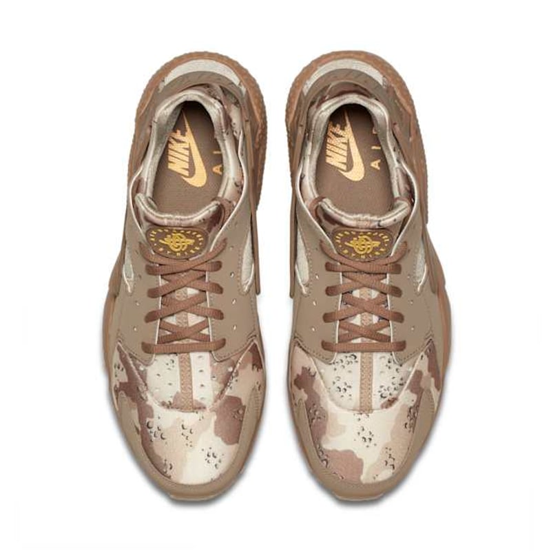 Nike Air Huarache AT6156-200 04