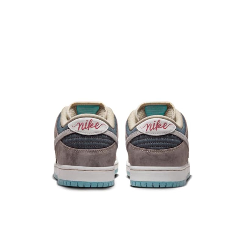 Nike SB Dunk Low Pro FZ3129-200 06