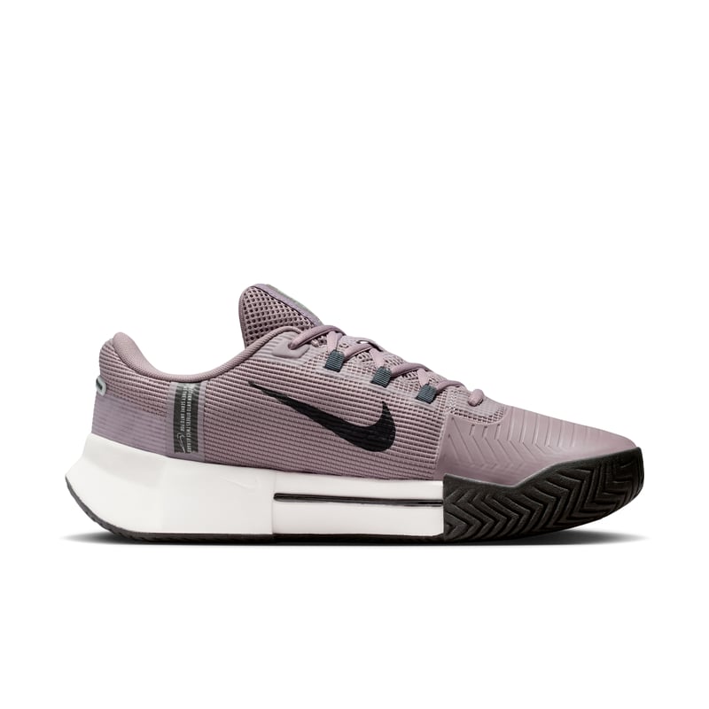 Nike GP Challenge 1.5 Premium tennisskor "Light Violet Ore & Anthracite" | Män | Tennis | 03 | SPORTSHOWROOM