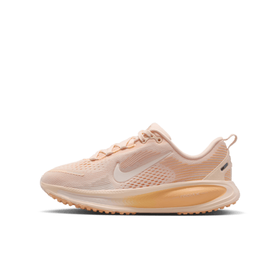 Nike Vomero 18 HQ2157-800