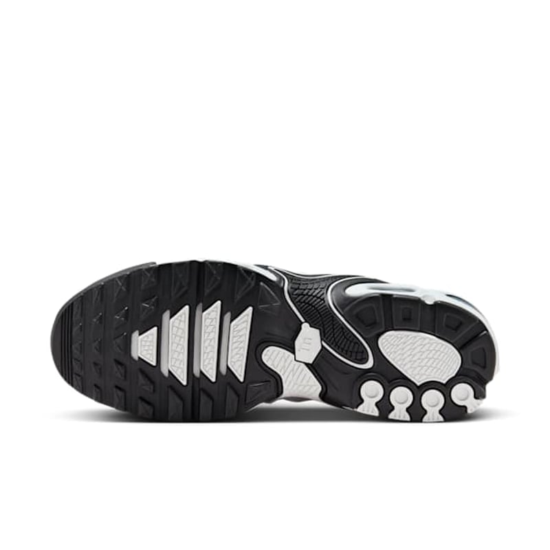 Nike Air Max Plus Drift FV4081-102 03