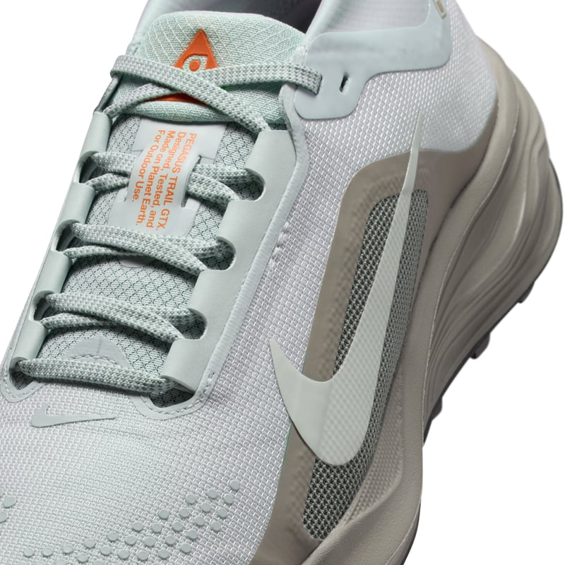 Nike ACG Pegasus GORE-TEX terrengløpesko "Light Silver & Light Army" | Dame | Utendørs | 07 | SPORTSHOWROOM