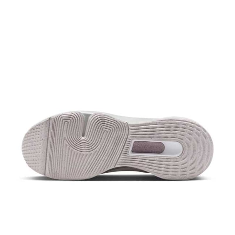 Nike Versair DZ3547-004 02