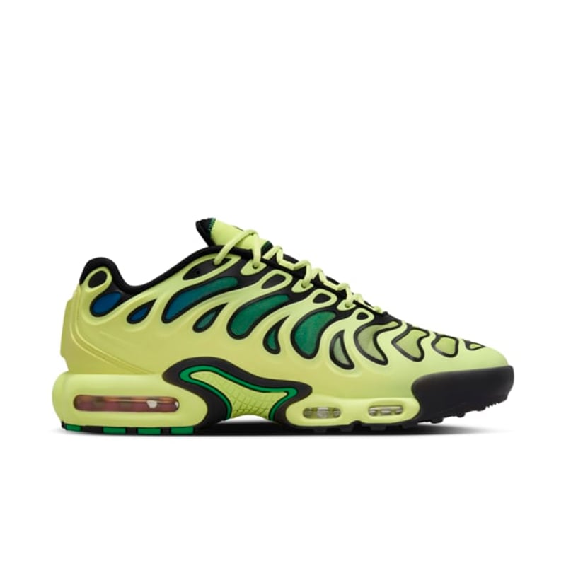 Nike Air Max Plus Drift FD4290-700 03