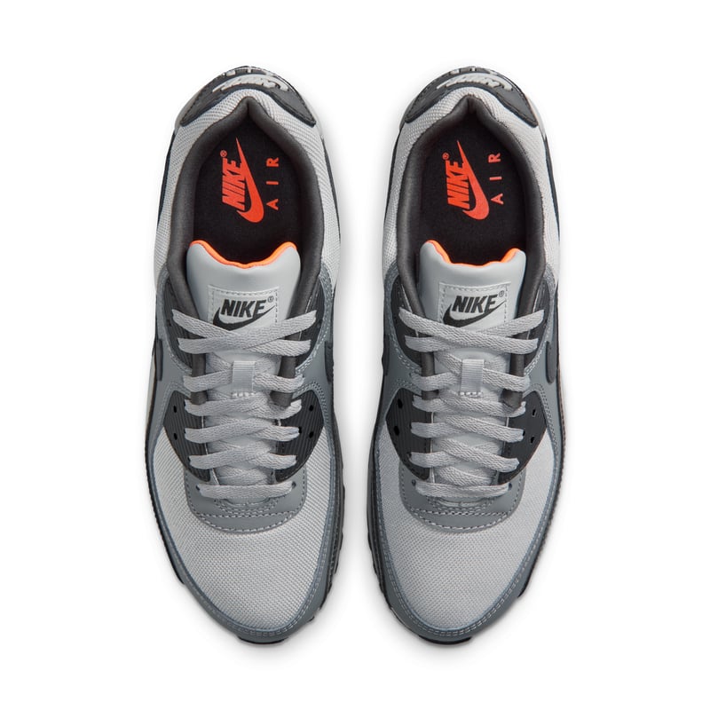 Tenisky Nike Air Max 90 Premium "Hyper Crimson & Black" | Muži | Sportstyle | 04 | SPORTSHOWROOM