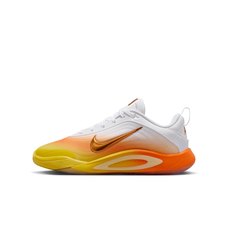 Nike A'One SE IQ5820-100 01