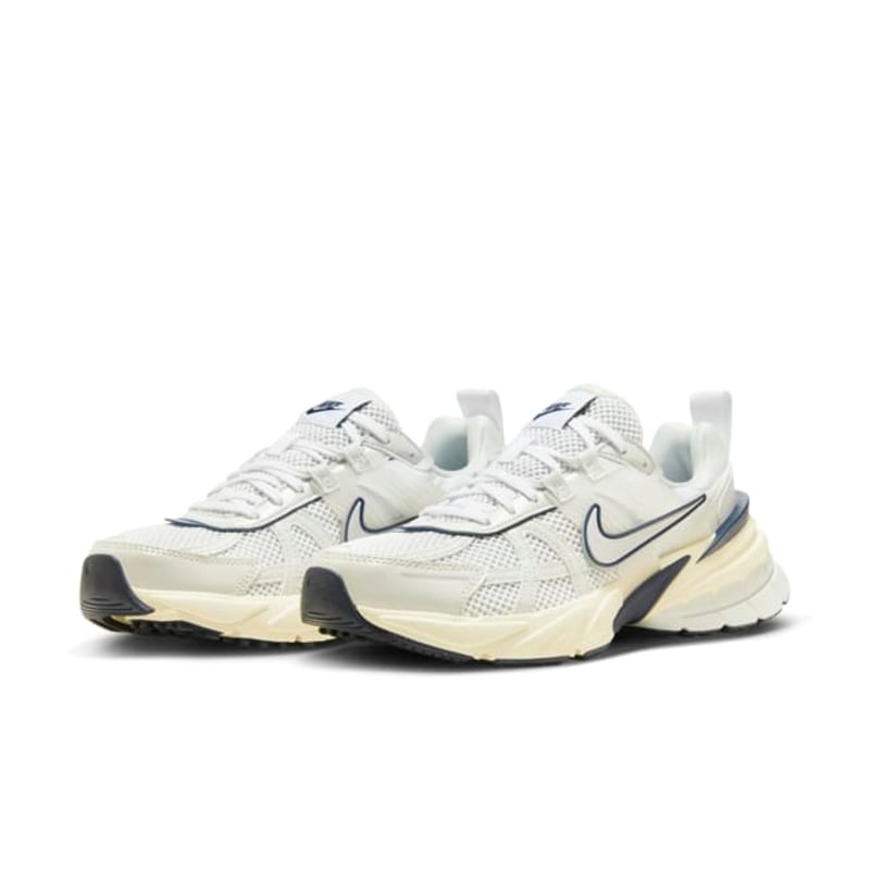 Nike V2K Run FD0736-102 06