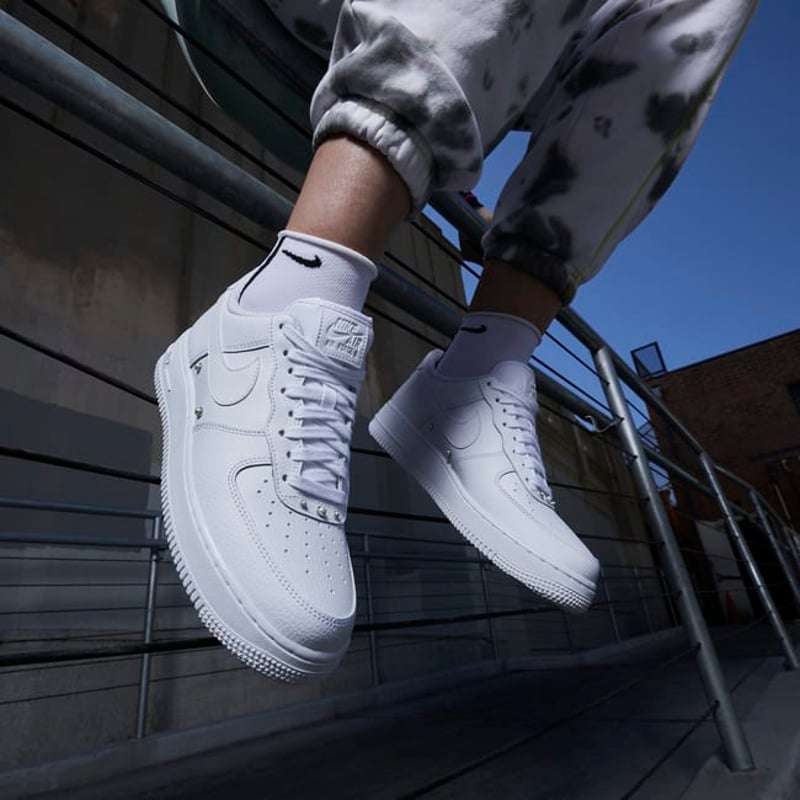 Nike Air Force 1 Low '07 SE DQ0231-100 02
