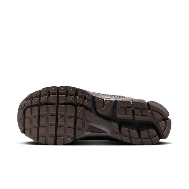 Nike Zoom Vomero 5 HF5493-201 02