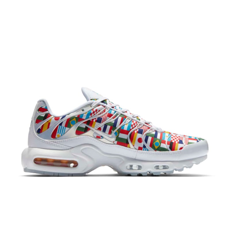 Nike Air Max Plus AO5117-100 03