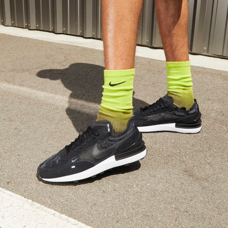 Nike Waffle One DA7995-001 02