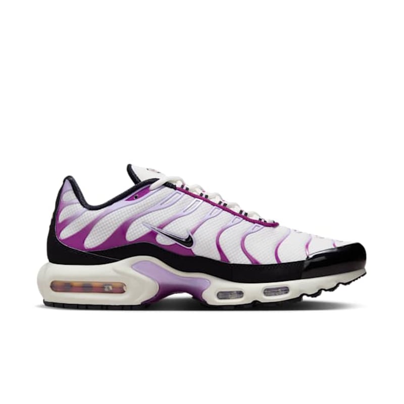 Nike Air Max Plus FN6949-100 03