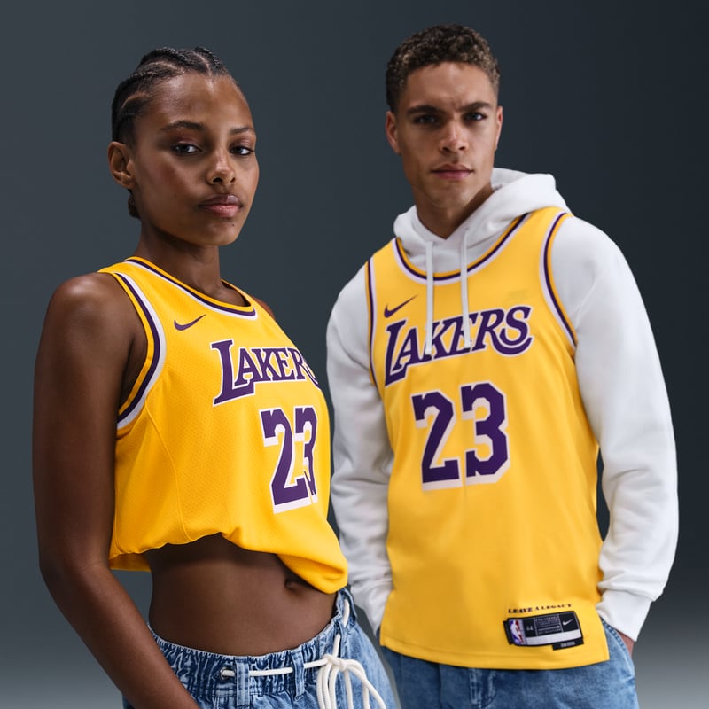 Majica Nike LeBron James Los Angeles Lakers Icon Edition 2022/23 Dri-FIT NBA Swingman "Amarillo" | Moški | Košarka | 01 | SPORTSHOWROOM