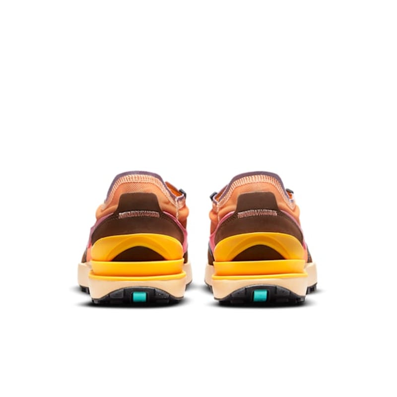 Nike Waffle One DM8114-800 06