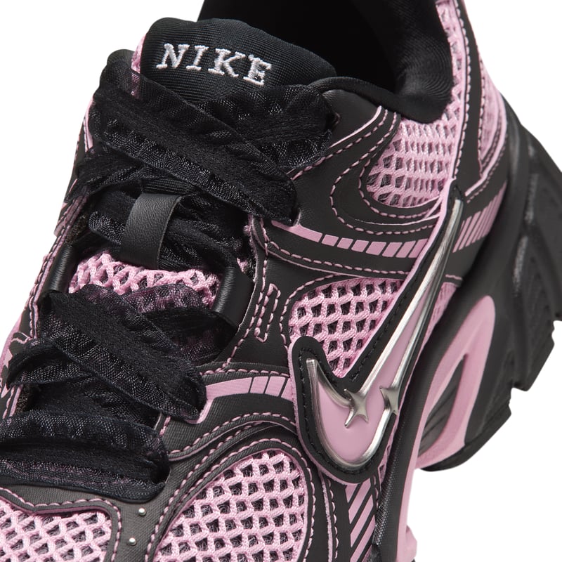 Nike V5 RNR Sneaker "Black & Medium Soft Pink" | Damen | Sportstyle | 07 | SPORTSHOWROOM