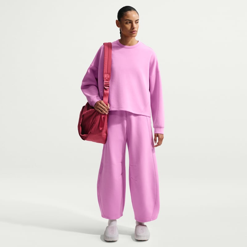 Nike 24.7 ImpossiblySoft Dri-FIT Oversized Crew HQ8193-503 04