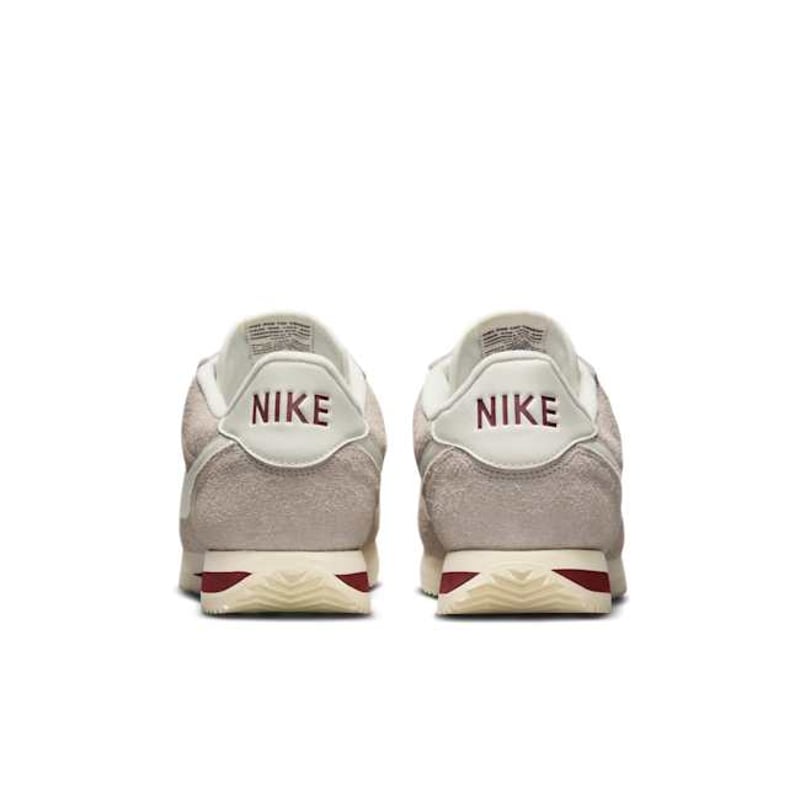 Nike Cortez SE Suede HF3142-001 06