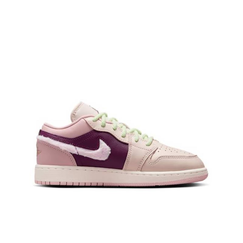 Jordan 1 Low SE FZ3928-200 03