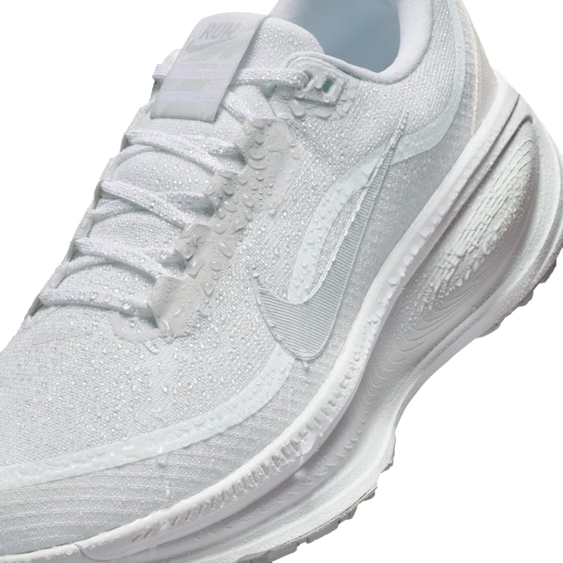 Nike Vomero 18 GORE-TEX HQ7001-100 10