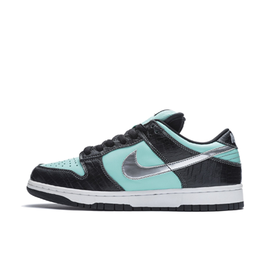 Nike SB Dunk Low Pro x Diamond Supply Co. 304292-402