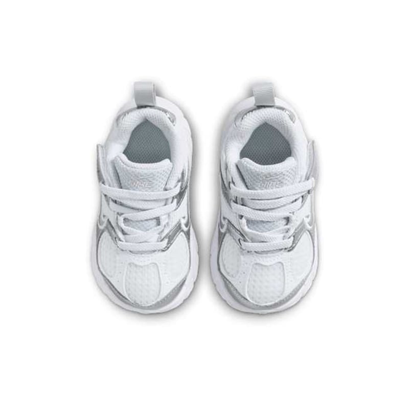 Nike V5 RNR HQ6413-103 04