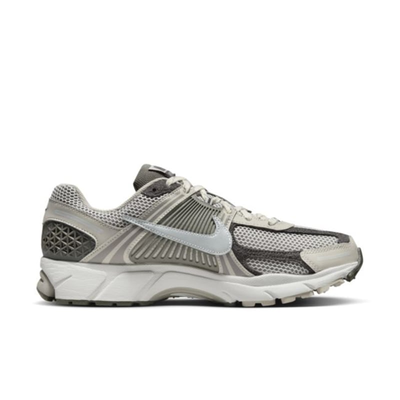 Nike Zoom Vomero 5 FD0791-012 03