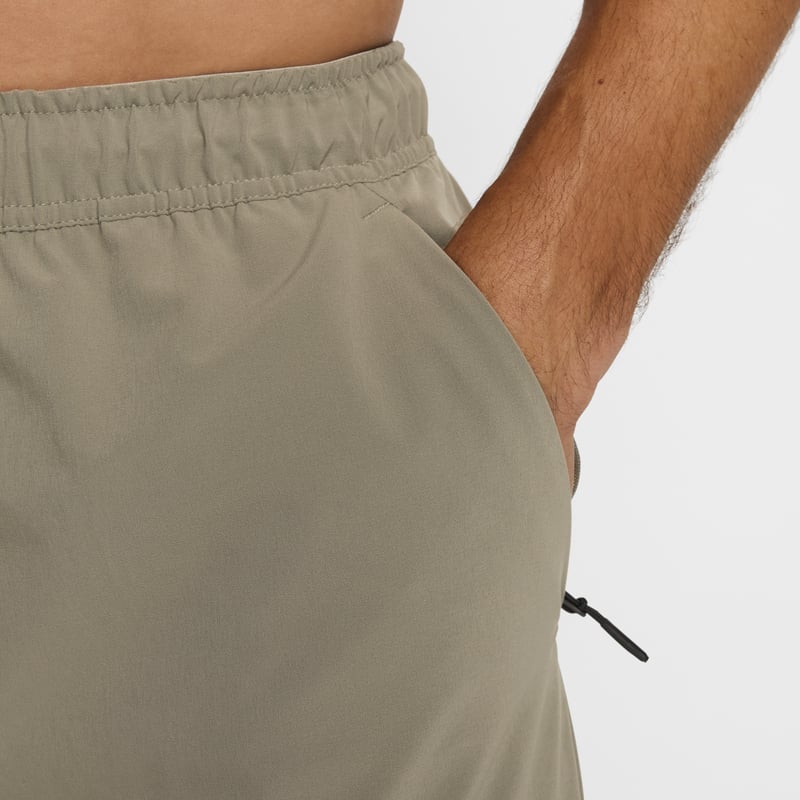 Nike Unlimited Dri-FIT Zip Cuff FB7548-320 03