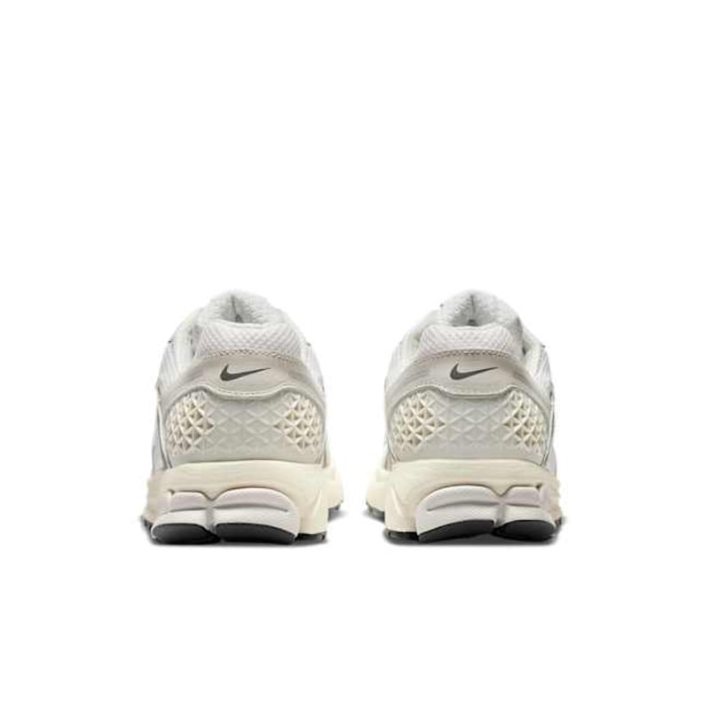 Nike Zoom Vomero 5 HF0731-007 06