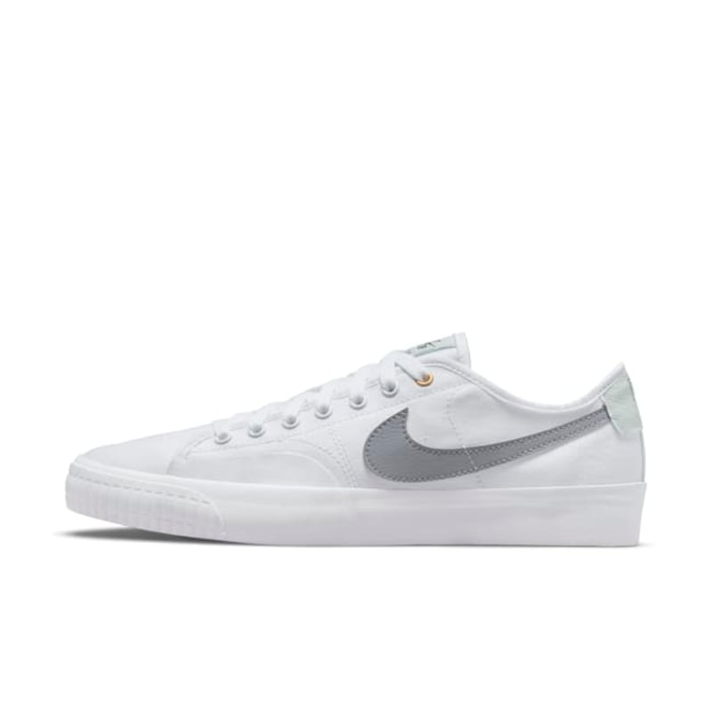 Nike SB Blazer Court x Daan Van Der Linden CZ5605-100 01